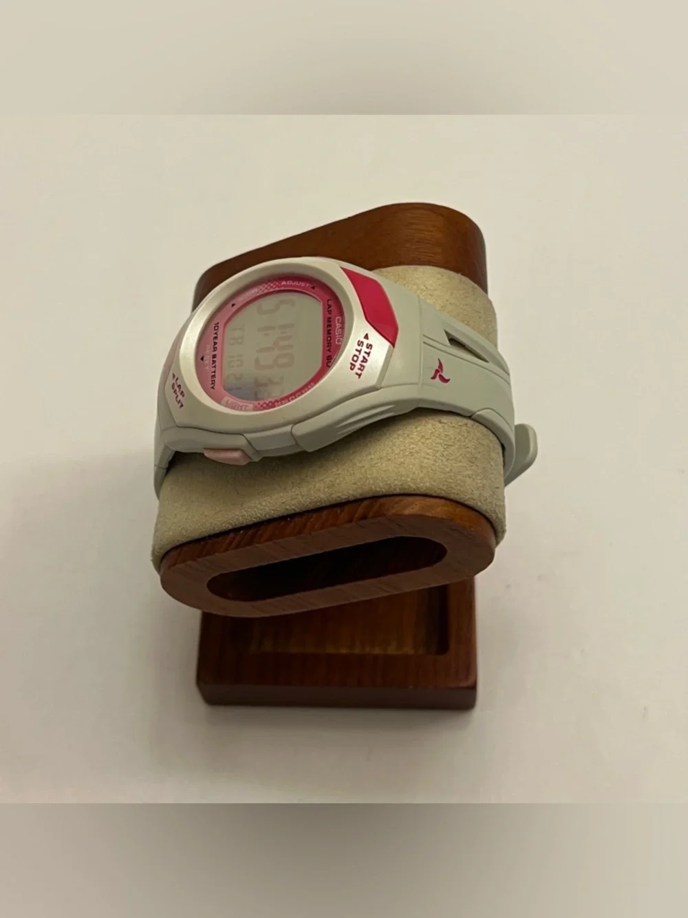 Casio‎ STR300-7, 60-Lap Memory, White Resin Watch, 4 Alarms, Day/Date
